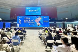 罗马诺：奥斯梅恩将与那不勒斯续约至2026年，工资大幅提升